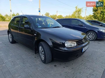 Авто Volkswagen Golf 2000 № 8330976