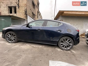 Авто Mazda 3 2021 № 8331033