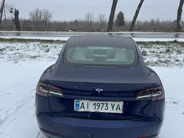 Авто Tesla Model 3 2018 № 8331112