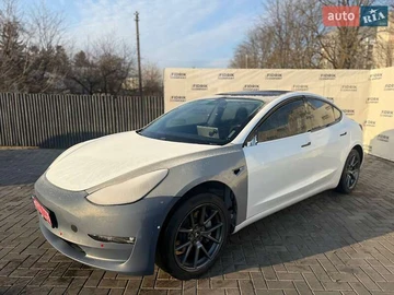 Авто Tesla Model 3 2021 № 8331452