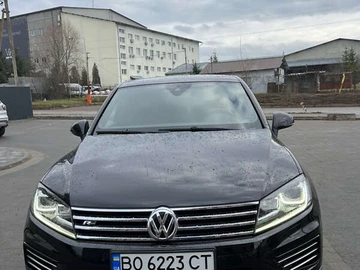 Авто Volkswagen Touareg 2015 № 8331518