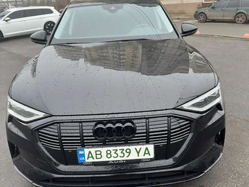 Авто Audi E-Tron 2020 № 8331834
