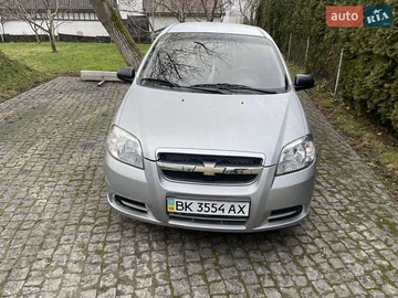 Авто Chevrolet Aveo 2010 № 8332402