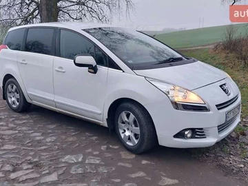 Авто Peugeot 5008 2013 № 8332527