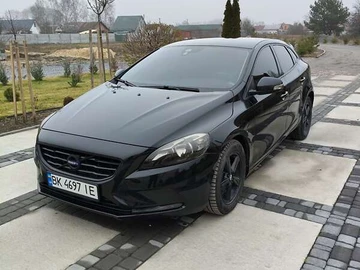 Авто Volvo V40 2013 № 8332665