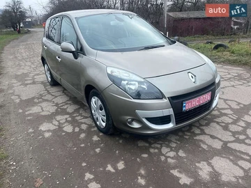 Авто Renault Scenic 2011 № 8333092