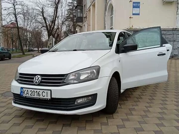 Авто Volkswagen Polo 2016 № 8333130