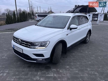 Авто Volkswagen Tiguan Allspace 2018 № 8333487