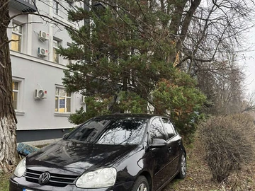 Авто Volkswagen Golf 2004 № 8333722