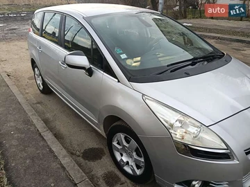 Авто Peugeot 5008 2010 № 8333731