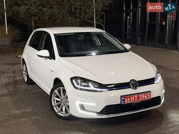 Авто Volkswagen E-Golf 2017 № 8333879