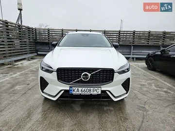 Авто Volvo Xc60 2024 № 8334050