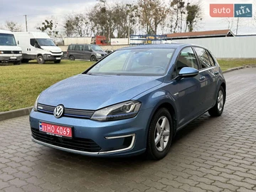 Авто Volkswagen E-Golf 2015 № 8334157