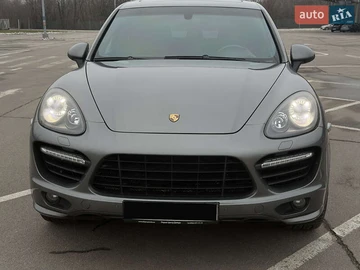 Авто Porsche Cayenne 2013 № 8334308