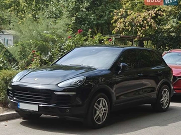 Авто Porsche Cayenne 2016 № 8334388