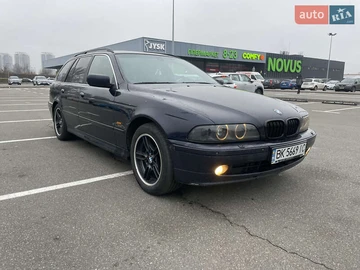 Авто BMW 5 Series 2001 № 8334441
