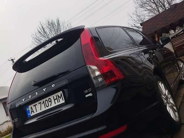 Авто Volvo V50 2010 № 8334811