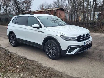 Авто Volkswagen Tiguan 2022 № 8334929