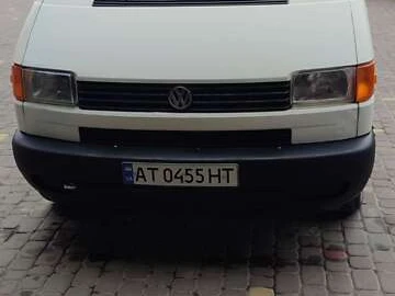 Авто Volkswagen Transporter 2000 № 8335066