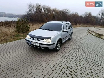 Авто Volkswagen Golf 1999 № 8335350