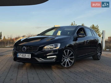 Авто Volvo V60 2014 № 8335544