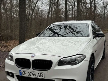 Авто BMW 5 Series 2015 № 8335649