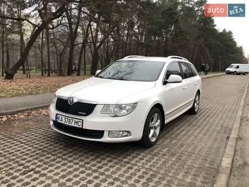 Авто Skoda Superb 2011 № 8335992