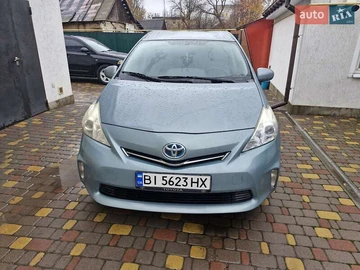 Авто Toyota Prius V 2013 № 8336028