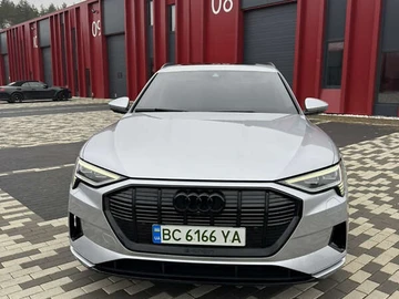 Авто Audi E-Tron 2022 № 8336262