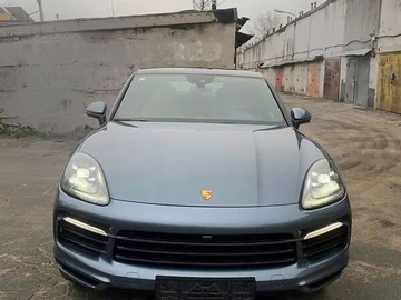 Авто Porsche Cayenne 2020 № 8336291