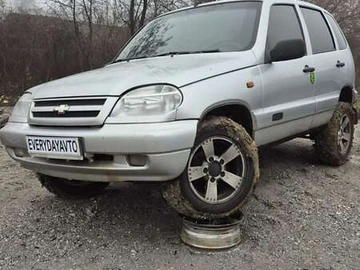 Авто Chevrolet Niva 2008 № 8336312