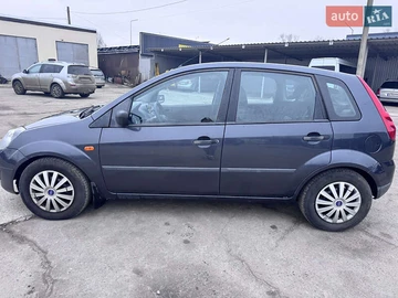 Авто Ford Fiesta 2007 № 8336329