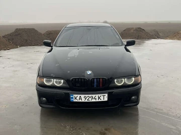 Авто BMW 5 Series 2001 № 8336371