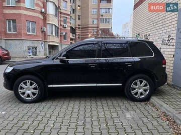 Авто Volkswagen Touareg 2008 № 8336563