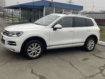 Авто Volkswagen Touareg 2013 № 8336771