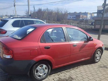 Авто Chevrolet Aveo 2004 № 8336964