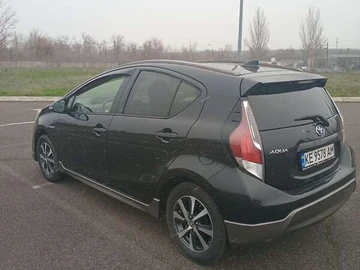 Авто Toyota Aqua 2015 № 8337269