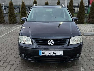 Авто Volkswagen Touran 2004 № 8337554