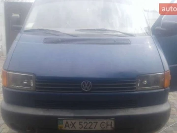 Авто Volkswagen Transporter 2000 № 8337610