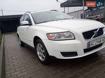 Авто Volvo V50 2008 № 8337631
