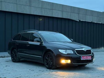 Авто Skoda Superb 2012 № 8337727