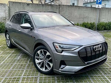 Авто Audi E-Tron 2020 № 8338114