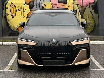 Авто BMW I7 2023 № 8338177