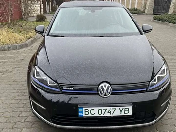 Авто Volkswagen E-Golf 2016 № 8338296