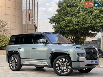 Авто BYD Yangwang U8 2024 № 8338433
