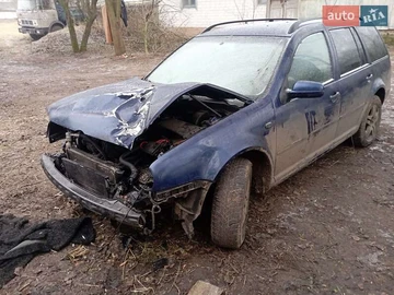Авто Volkswagen Golf 2005 № 8338493