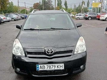 Авто Toyota Corolla Verso 2006 № 8338634