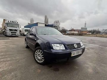 Авто Volkswagen Bora 2002 № 8339004