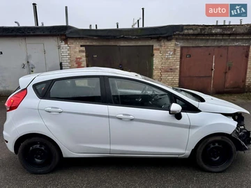 Авто Ford Fiesta 2017 № 8339005