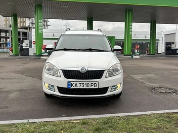 Авто Skoda Roomster 2012 № 8339037